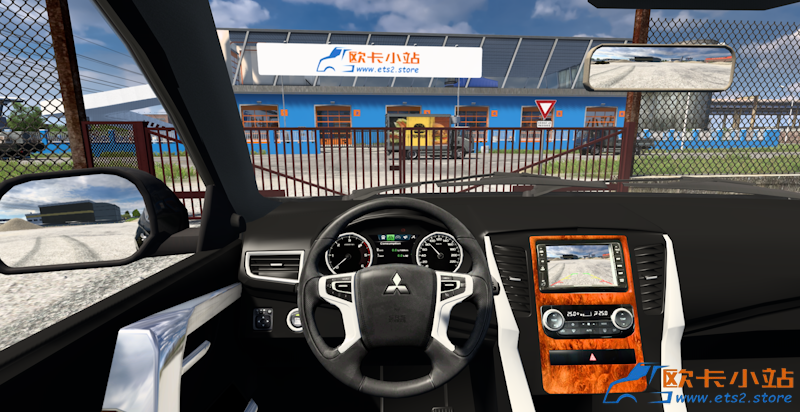 Mitsubishi Pajero-驾驶舱.png