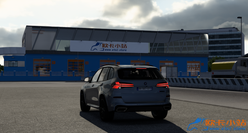 BMW X5-车尾.png