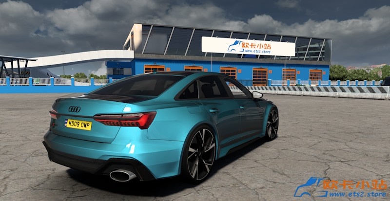 Audi RS6 C8-车尾.png