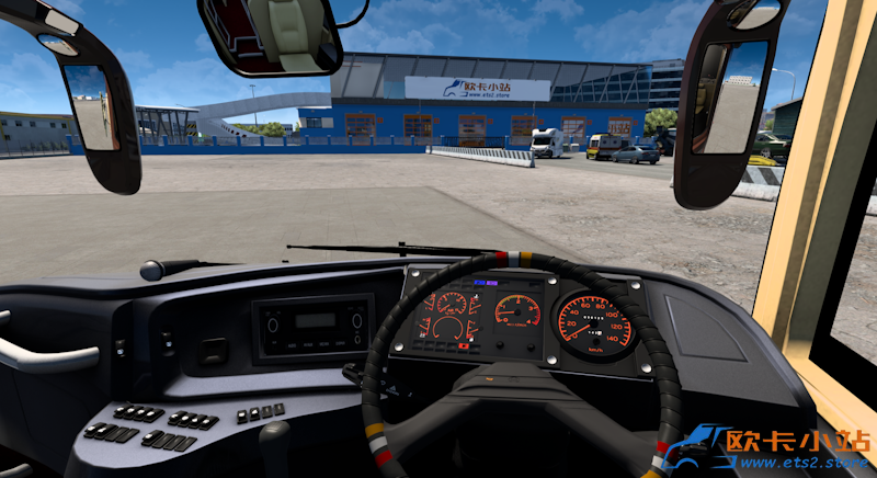 日野 HINO RM2 卧铺客车-驾驶舱.png