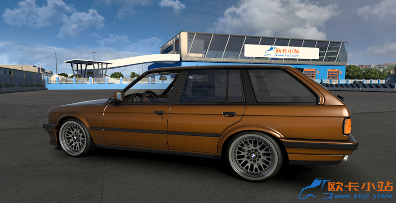 宝马 BMW 3系 E30旅行版-侧面.png