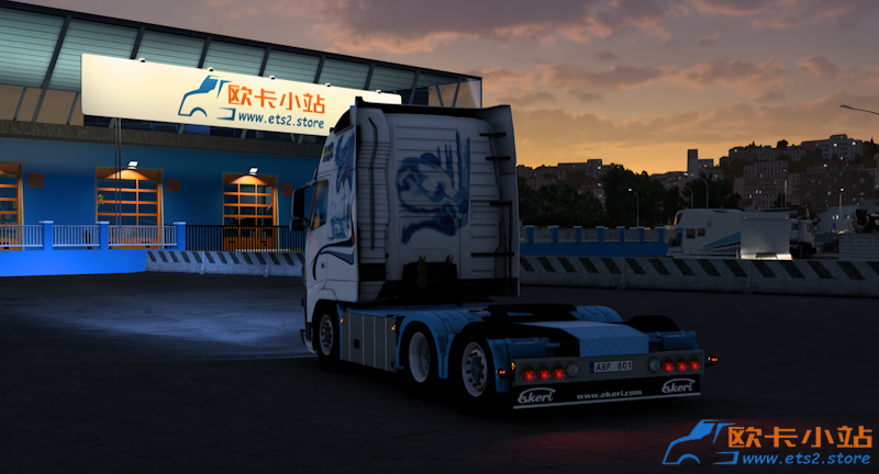 沃尔沃 FH3 Kattilavaaras Akeri 改装卡车-夜间车灯.png