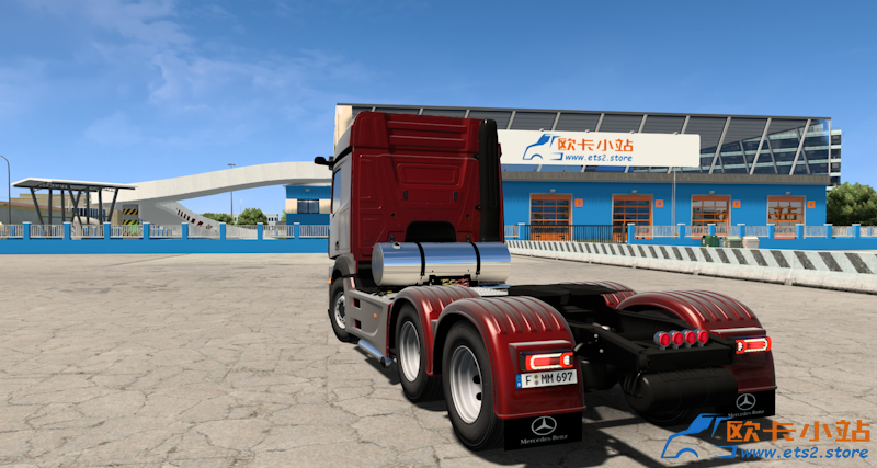 奔驰 Actros 2022款-车尾.png